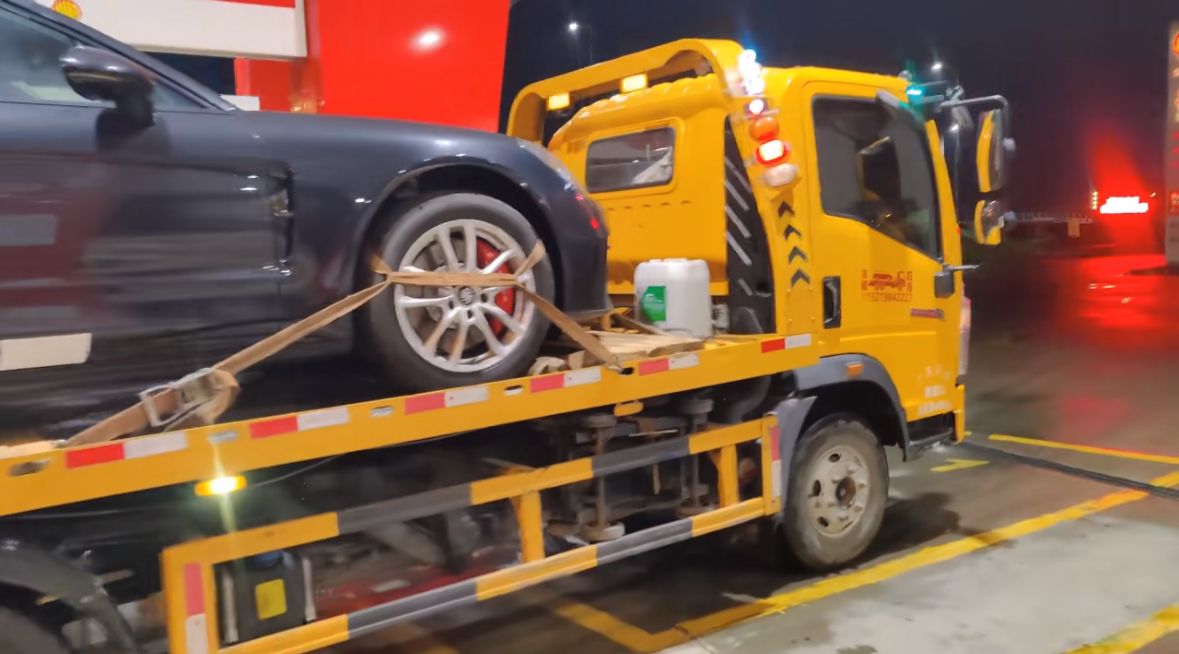 黄山行车途中遇到突发状况该如何呼叫道路救援？